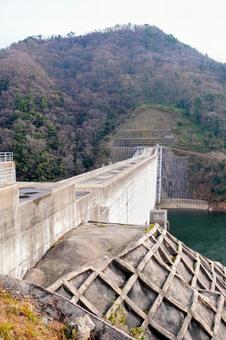 島根・飯南町にある志津見ダムの志津見湖 島根・飯南町にある志津見ダムの志津見湖 志津見湖,志津見ダム,ダムの写真素材