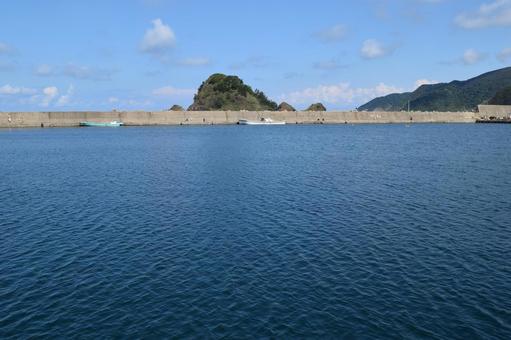 日本海の穏やかな浜辺の風景 日本海の穏やかな浜辺の風景の写真