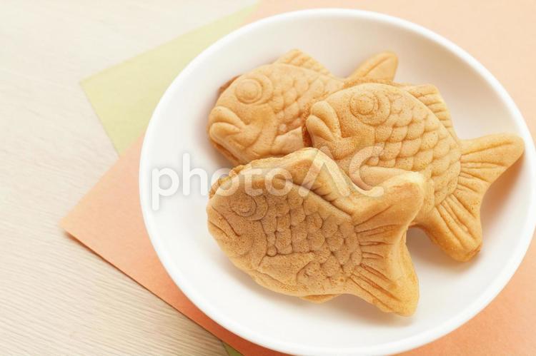 3個の鯛焼き　かわいいおやつ　人形焼 たい焼き,食べ物,おやつの写真素材