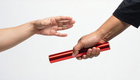 バトンタッチする手　白背景の写真