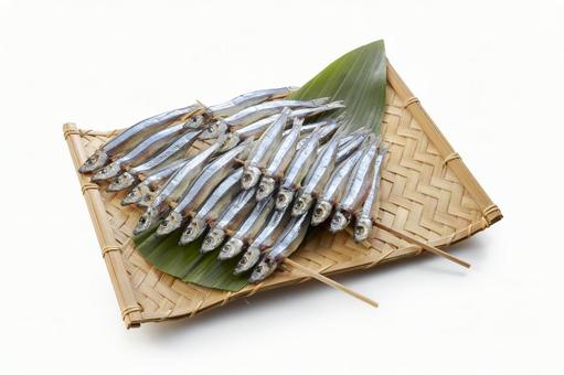 きびなご(バック飛ばし、影イキ) きびなご(バック飛ばし、影イキ) きびなご,干物,食べ物の写真素材
