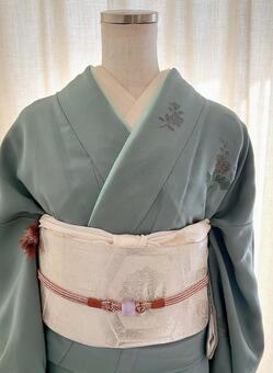 まだまだ練習あるのみ 着付け,着物,日本の写真素材