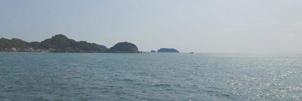 遠くに眼鏡岩 遠くに眼鏡岩の写真