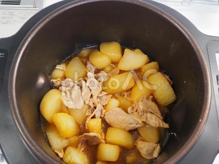 豚バラ大根・家庭料理（出来上がり） 豚バラ大根,家庭料理,豚肉の写真素材