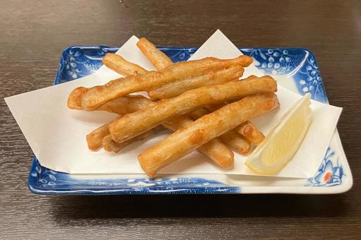 ごぼうの唐揚げ ごぼうの唐揚げ ゴボウ,フライ,レモンの写真素材