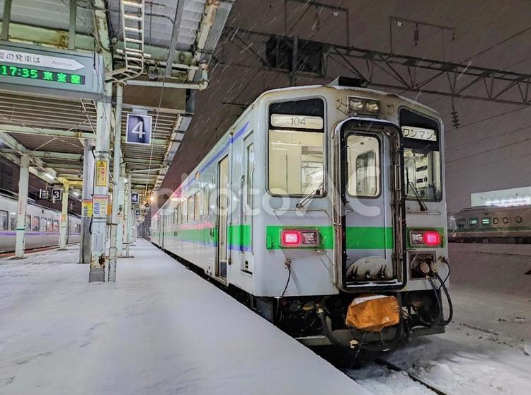 JR北海道、キハ141系、143形 鉄道,交通,電車の写真素材