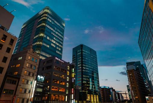 【宮城】仙台駅の周辺 夕日 仙台駅,宮城,夕日の写真素材