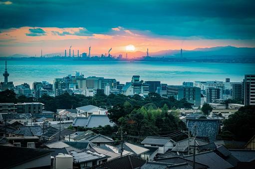 大分県　大分市の朝の風景 大分県,大分市,朝の写真素材