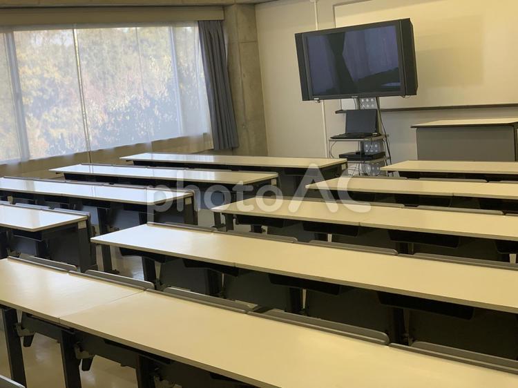 大学の教室 椅子,屋内で,部屋の写真素材
