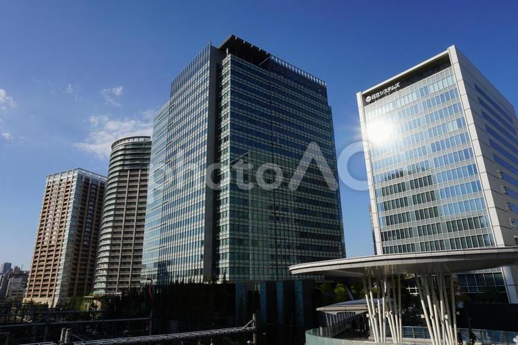 大崎駅付近のオフィスビルとマンション　アートヴィレッジ大崎など 大崎,大崎駅,五反田の写真素材