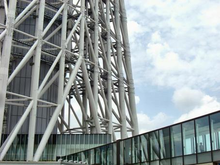 スカイツリーの骨組み-13 東京スカイツリー,鉄骨,骨格の写真素材