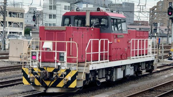 HD300形ハイブリッド機関車 八王子駅 HD300形ハイブリッド機関車 八王子駅 jr貨物,八王子駅,機関車の写真素材