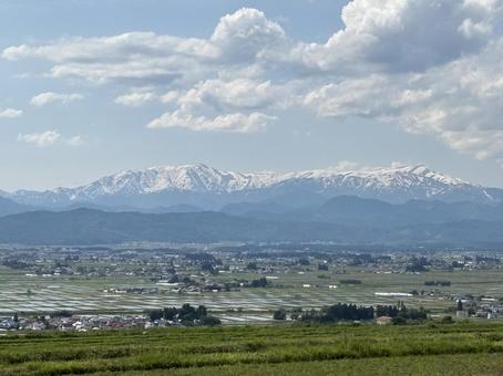 Photo, rice toyama, residual snow, spring, 