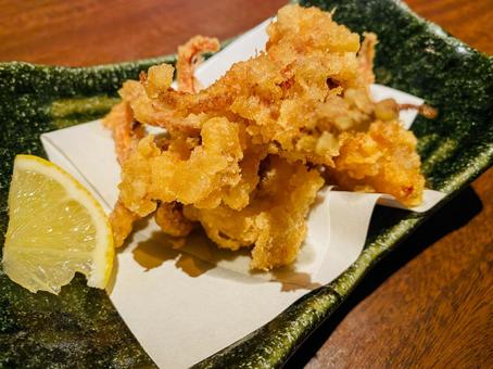 美味しいイカゲソの唐揚げ 美味しいイカゲソの唐揚げ イカゲソ,唐揚げ,揚げたての写真素材