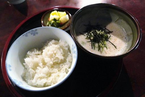 とろろご飯の和定食 とろろご飯の和定食の写真