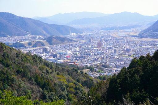 山頂から見る街の風景　街並み素材　景色 街,風景,町の写真素材
