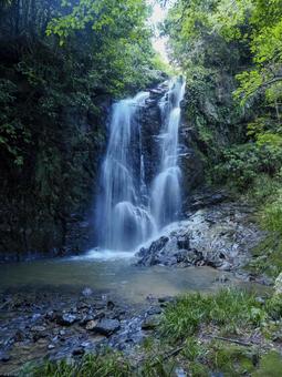柳井市・岩尾の滝 岩尾の滝,滝,マイナスイオンの写真素材