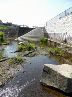 横浜市栄区上郷町付近の遊水池公園風景 川,河川,水の写真素材