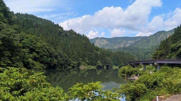 JR只見線・早戸駅前の夢幻峡 JR只見線・早戸駅前の夢幻峡の写真