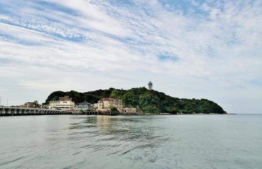 海からの江ノ島 海からの江ノ島の写真