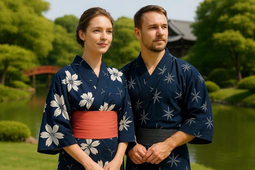浴衣姿の外国人カップル 浴衣姿の外国人カップルの写真