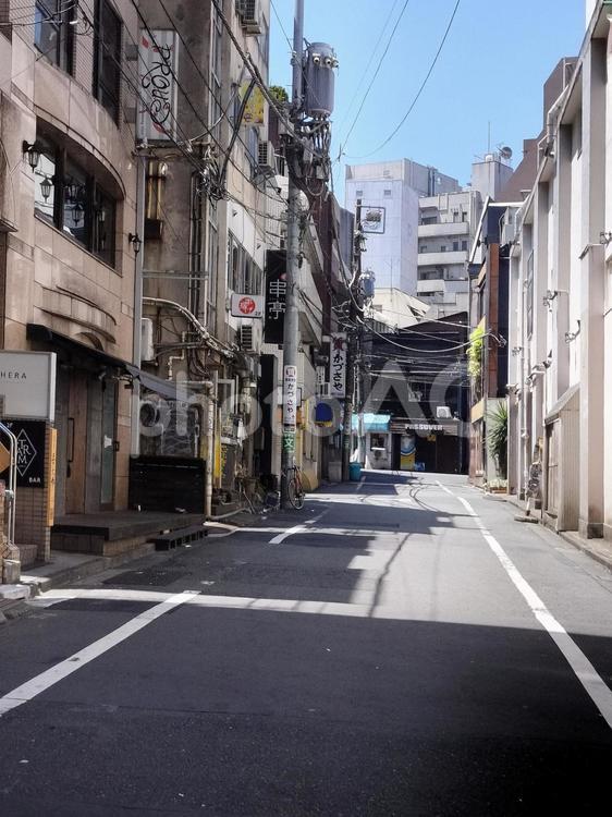 無人の商店街 街並み,道路,風景の写真素材