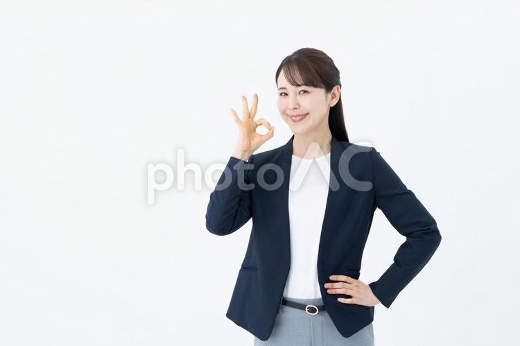 OKサインのビジネスウーマン ok,ビジネスウーマン,ビジネスの写真素材