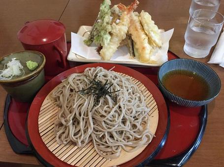 お昼ご飯はお蕎麦 お昼ご飯はお蕎麦の写真