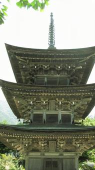 長野県-前山寺-三重塔-近景 長野県-前山寺-三重塔-近景の写真