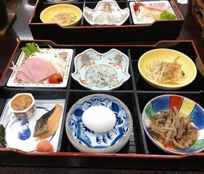 旅館の朝食 旅館の朝食 お弁当,おいしい,朝食の写真素材
