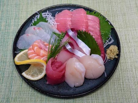 刺し身盛合せ 俯瞰 刺し身盛合せ 俯瞰 刺し身,お造り,魚の写真素材