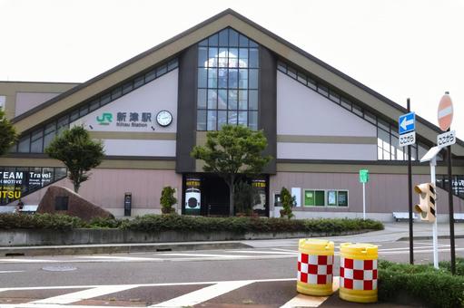 JR新津駅の駅舎外観1 新潟 鉄道のまち JR新津駅の駅舎外観1 新潟 鉄道のまち jr新津駅,駅舎,jrの写真素材