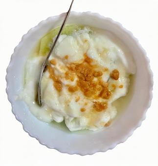きな粉をかけたヨーグルト ヨーグルト,きなこ,乳製品の写真素材
