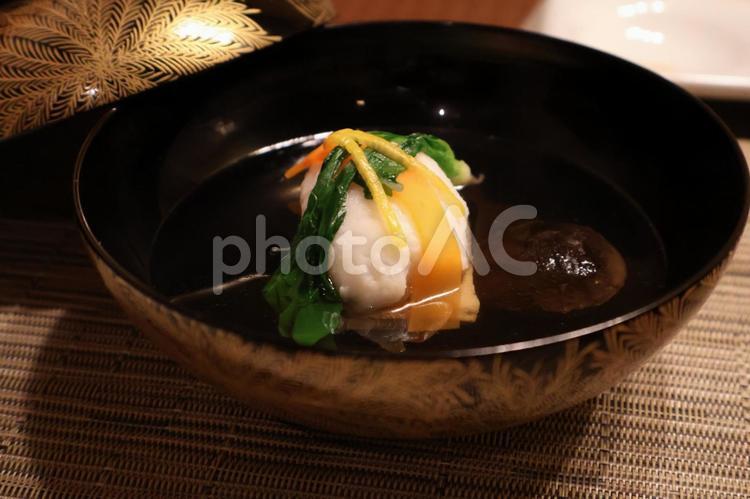 夕食のテーブルの椀物のアップ 椀物,アップ,テーブルの写真素材