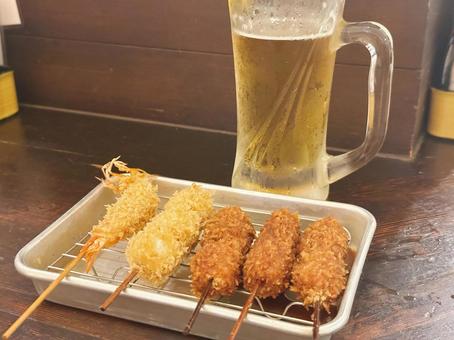 ひとり飲み ひとり飲み ひとり飲み,ビール,生ビールの写真素材