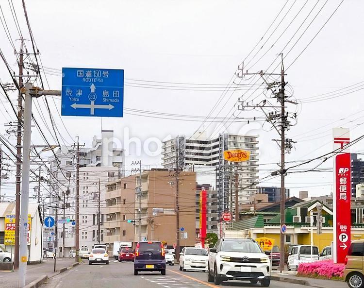 街の繁華街 繁華街,ストリート,道路の写真素材