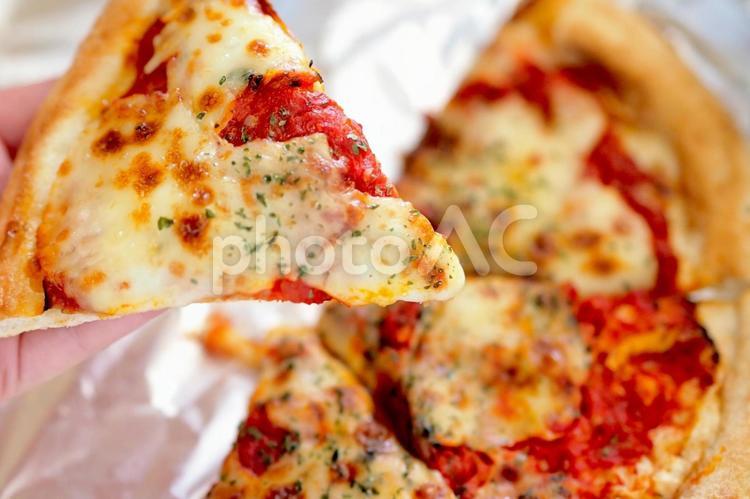 美味しそうな手作りマルゲリータピザ画像 ピザ,ピッツァ,マルゲリータの写真素材