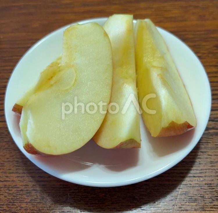 R7.02.07　カットりんごサンふじ カットりんご,りんご,カットりんごサンふじの写真素材