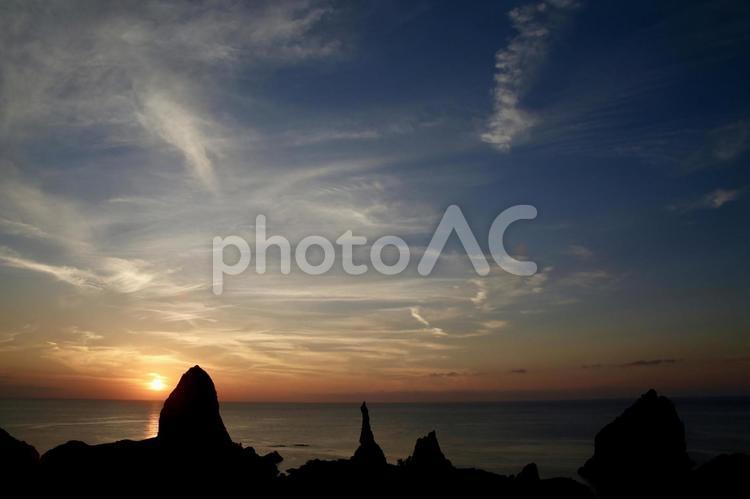 海と夕日 夕日,海,シルエットの写真素材