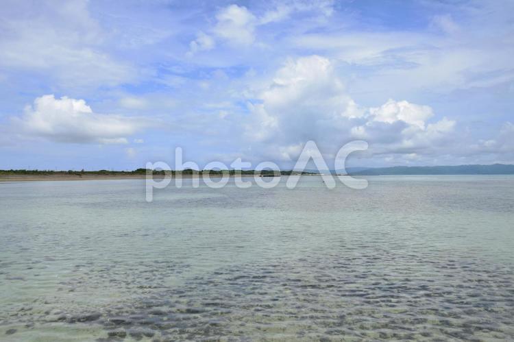 黒島　伊古桟橋からの眺め 沖縄,黒島,伊古桟橋の写真素材