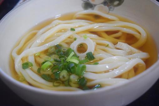 シンプルな讃岐うどん シンプルな讃岐うどんの写真
