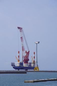 海上クレーン 海上クレーン 工事,風力発電機,エコの写真素材