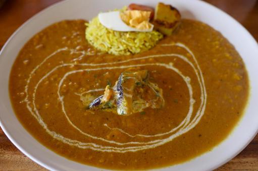 カレー店のナス入りキーマインドカレーの写真