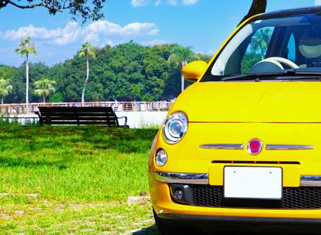 海、イタ車、ベンチ 海、イタ車、ベンチの写真