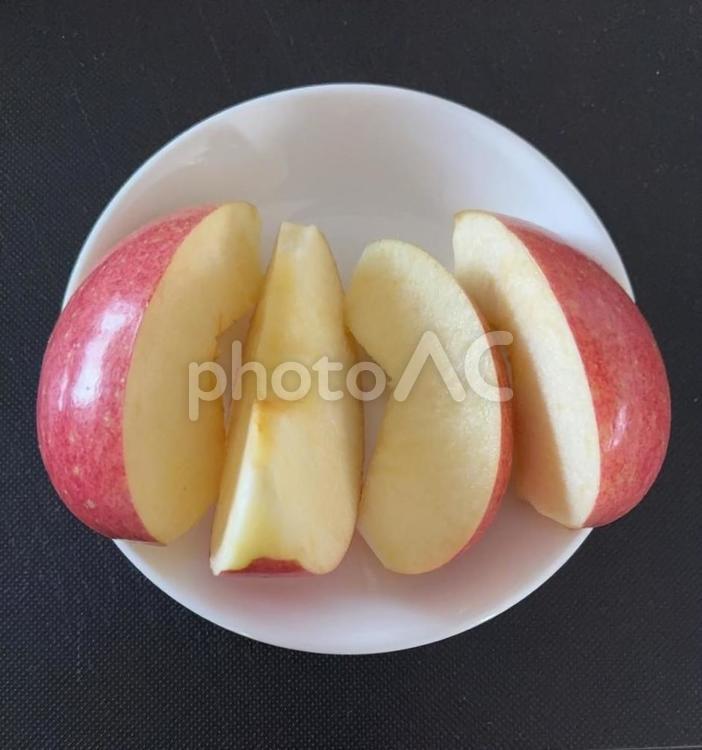 R7.02.27　カットりんごサンふじ カットりんご,りんご,りんごサンふじの写真素材