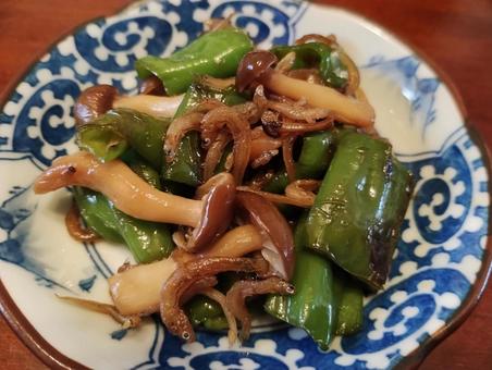 ピーマンとしめじの炒め物 ピーマンとしめじの炒め物 ピーマン,しめじ,野菜炒めの写真素材