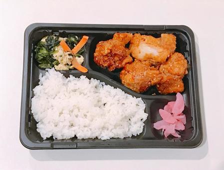 鶏肉の甘辛炒め弁当 鶏肉の甘辛炒め弁当 鶏肉の甘辛炒め弁当,鶏肉の甘辛,鶏肉の甘辛炒めの写真素材