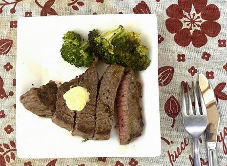 ステーキ 牛肉 ブロッコリー ステーキ 牛肉 ブロッコリー ステーキ,牛肉,肉の写真素材