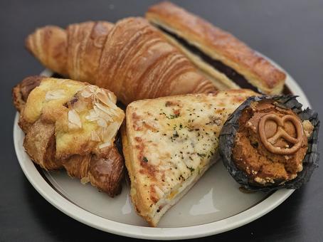 パン クロワッサン,あんバター,マフィンの写真素材