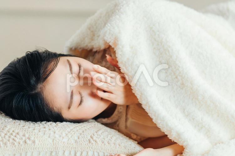 睡眠・昼寝・眠い・起床 睡眠,寝る,睡眠不足の写真素材
